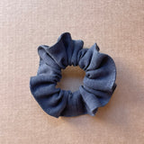 Lina auduma matu gumija - scrunchie - Tumši pelēks tonis M (~3cm plata)