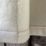 Individuālie pasūtījumi - balts garais aitas vilnas ziemas halāts/mētelis ar kapuci, bez oderes