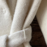 Individuālie pasūtījumi - balts garais aitas vilnas ziemas halāts/mētelis ar kapuci, bez oderes